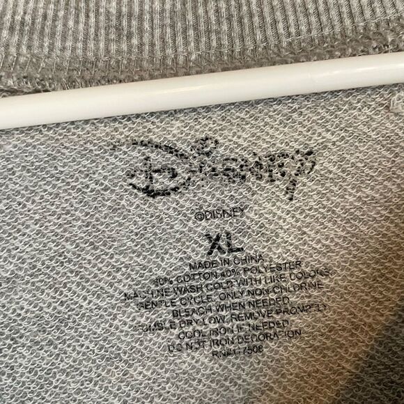 Disney sweatshirt - Picture 3 of 4